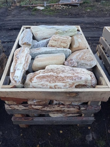 Златолит жёлтый, жёлто-зелёный глыбки и валуны для ланшафтного дизайна купить в Красногорске