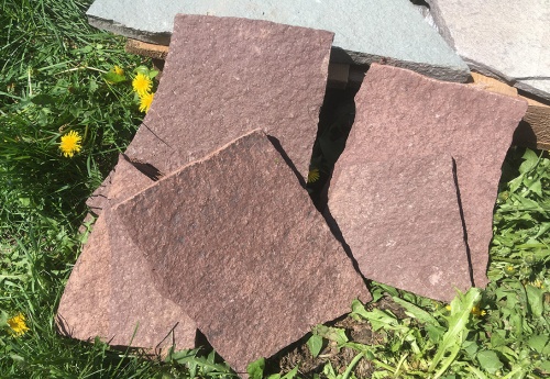 Плитняк лемезит бордовый для цоколя 1,5-2 см купить в Красногорске