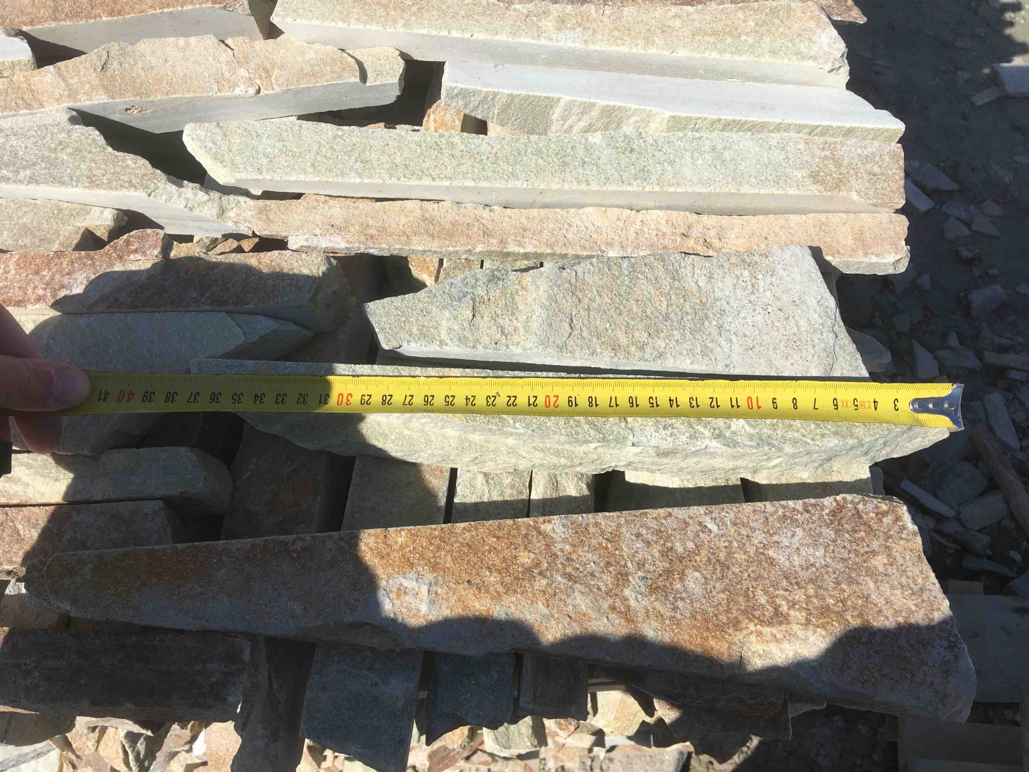 Горбушка златолит золотистый для облицовки купить в Красногорске