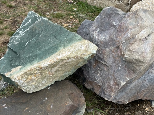 Камни для ландшафтного дизайна зелёные 10-60 килограмм купить в Красногорске