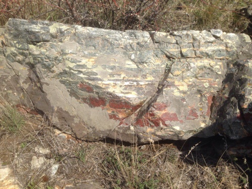 Гигантские зелёные валуны для ландшафтного дизайна весом более 5 тонн купить в Красногорске