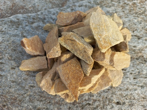 Златолит жёлтый декоративная каменная крошка купить в Красногорске