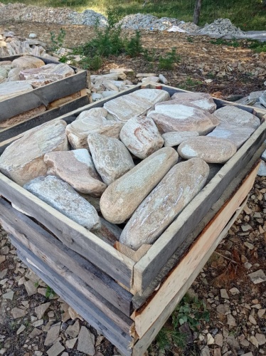 Златолит жёлтый, жёлто-зелёный глыбки и валуны для ланшафтного дизайна купить в Красногорске