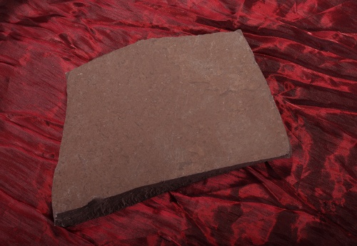 Плитняк лемезит бордовый для цоколя 1,5-2 см купить в Красногорске