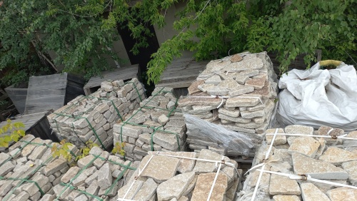 Гранитный плитняк галтованный для парковки купить в Красногорске